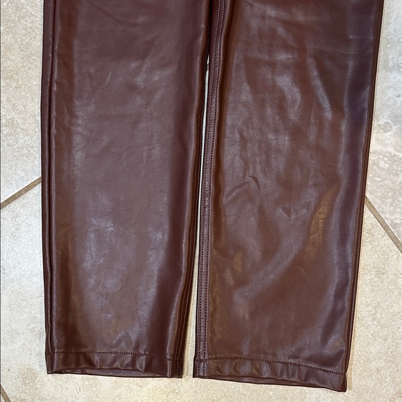 Abercrombie & Fitch Oxblood Faux Leather Crossover Straight Fit Pants 6 Jeans - Picture 5 of 7